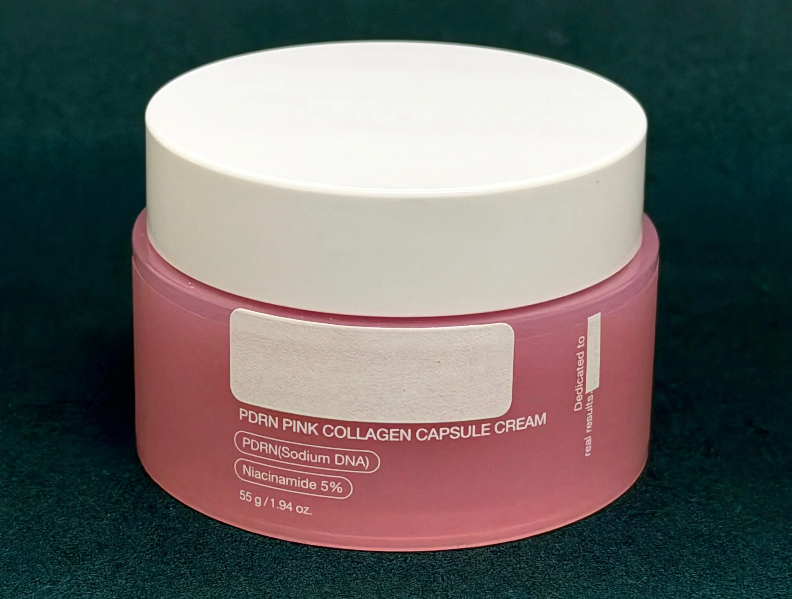 The packaging of the flagged Medicube product, which lacked Chinese-language warnings.