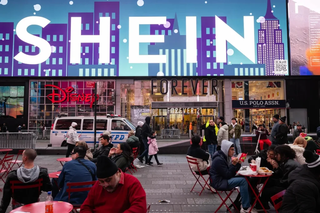 Shein acelera preparativos para cotizar en la Bolsa de Hong Kong