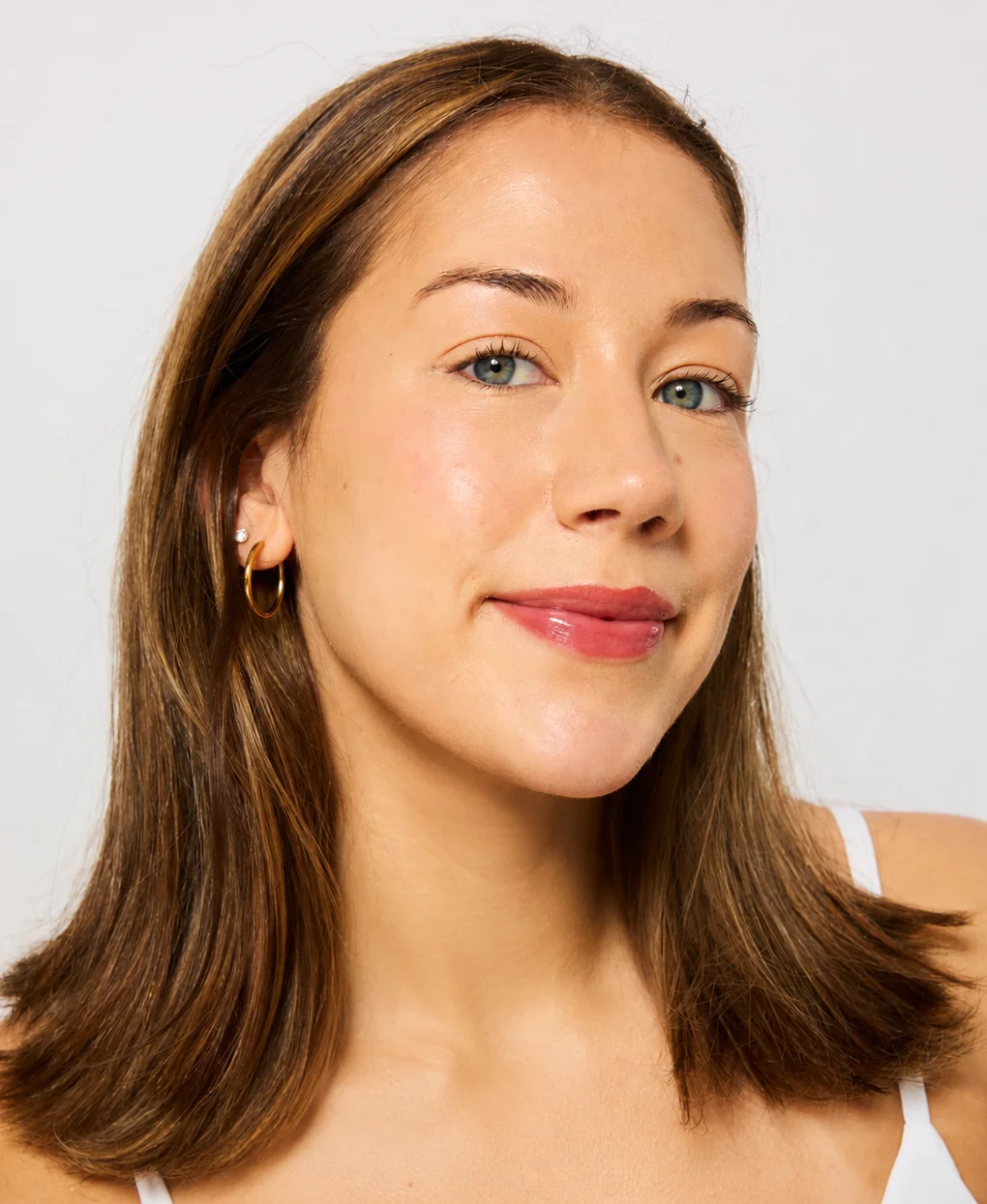 Jenna Morales Ledbetter, fundadora da marca de maquiagem Omora Beauty Lab